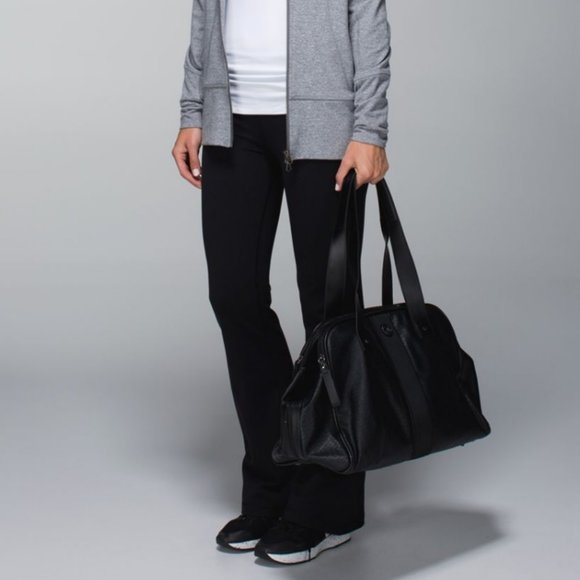 Lululemon Groove Pant Full-On Luon Flared Leggings Yoga Mid High Waisted Rise - Picture 3 of 8